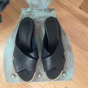 Fabianelli Women’s SIZE 6 Cross Over Slide Sandals